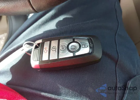 2020 Ford Escape Sel z USA, uszkodzony, nr VIN 1FMCU0H64LUB89853